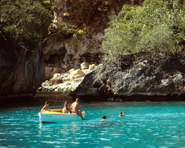 beaches,weddings,honeymoons,watersports,festivals,romance,accommodations,cuisine,sea,scuba diving,snorkelling,security,tranquility,beaches,caribbean,carnivals,inns,security,sightseeing,oceans,villas,exclusive,luxury,guesthouses,tranquility,quality,boatracing,charters