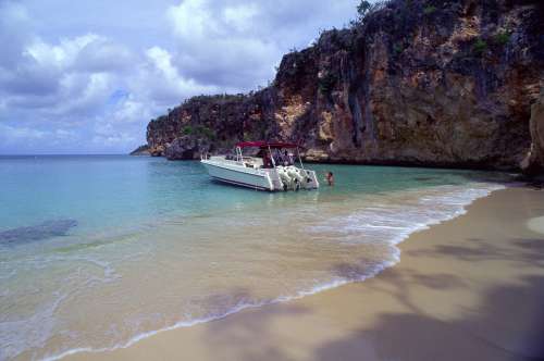 beaches,weddings,honeymoons,watersports,festivals,romance,accommodations,cuisine,sea,scuba diving,snorkelling,security,tranquility,beaches,caribbean,carnivals,inns,security,sightseeing,oceans,villas,exclusive,luxury,guesthouses,tranquility,quality,boatracing,charters